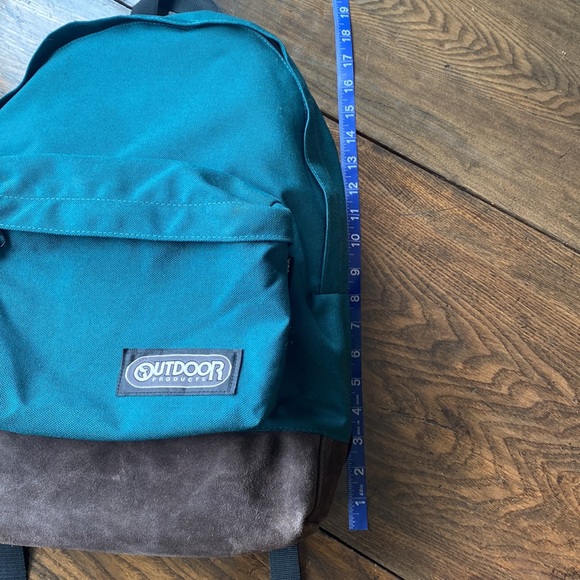 Backpack - Picture 7 of 8